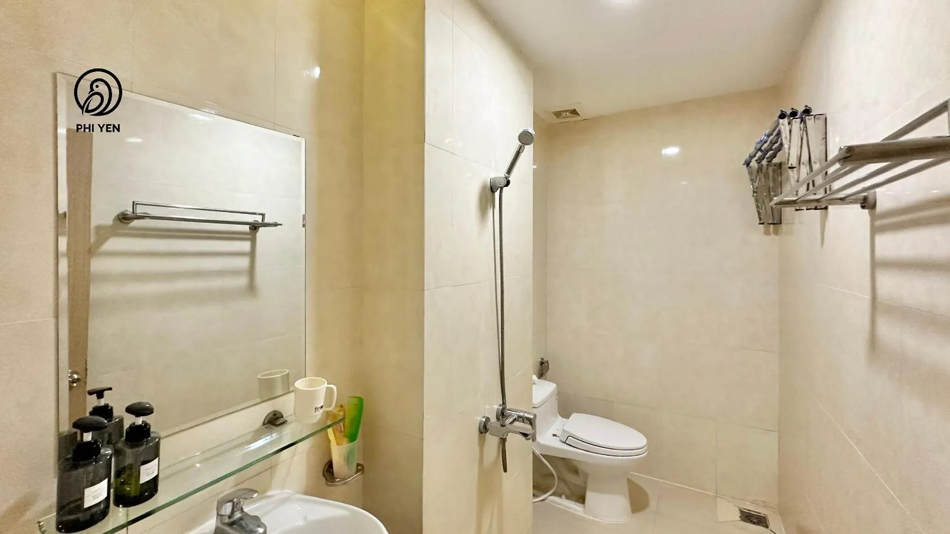 Phi Yen 60 Tran Phu Apartment 나트랑