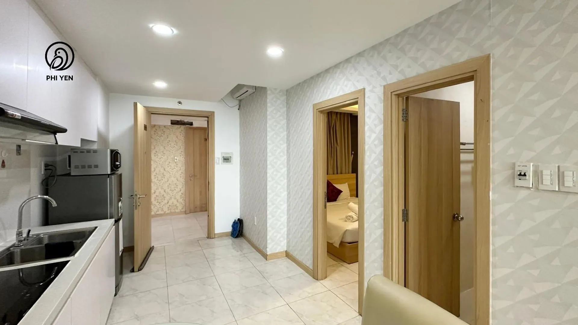 Phi Yen 60 Tran Phu Apartment 나트랑