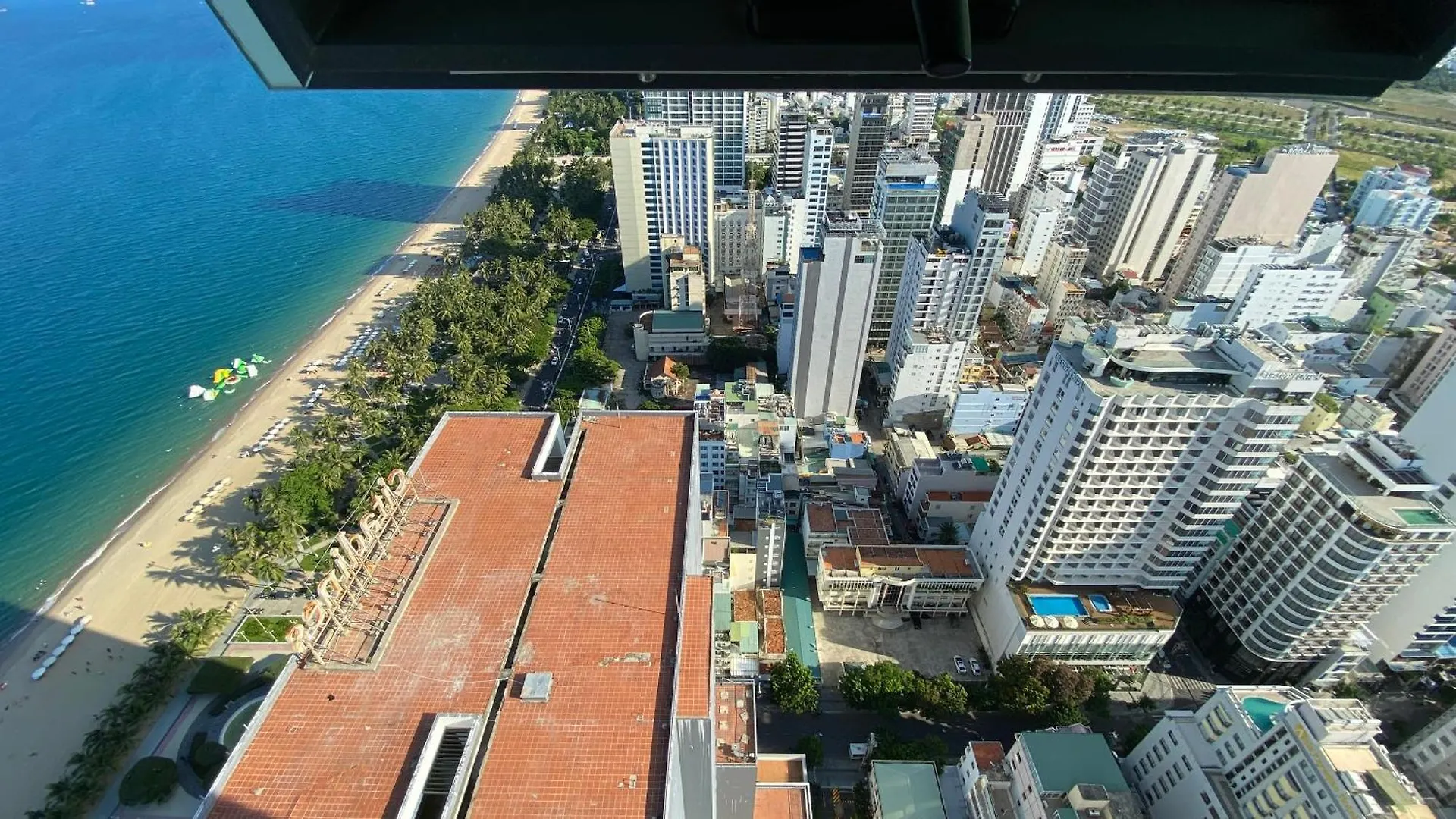 Phi Yen 60 Tran Phu Apartment 나트랑