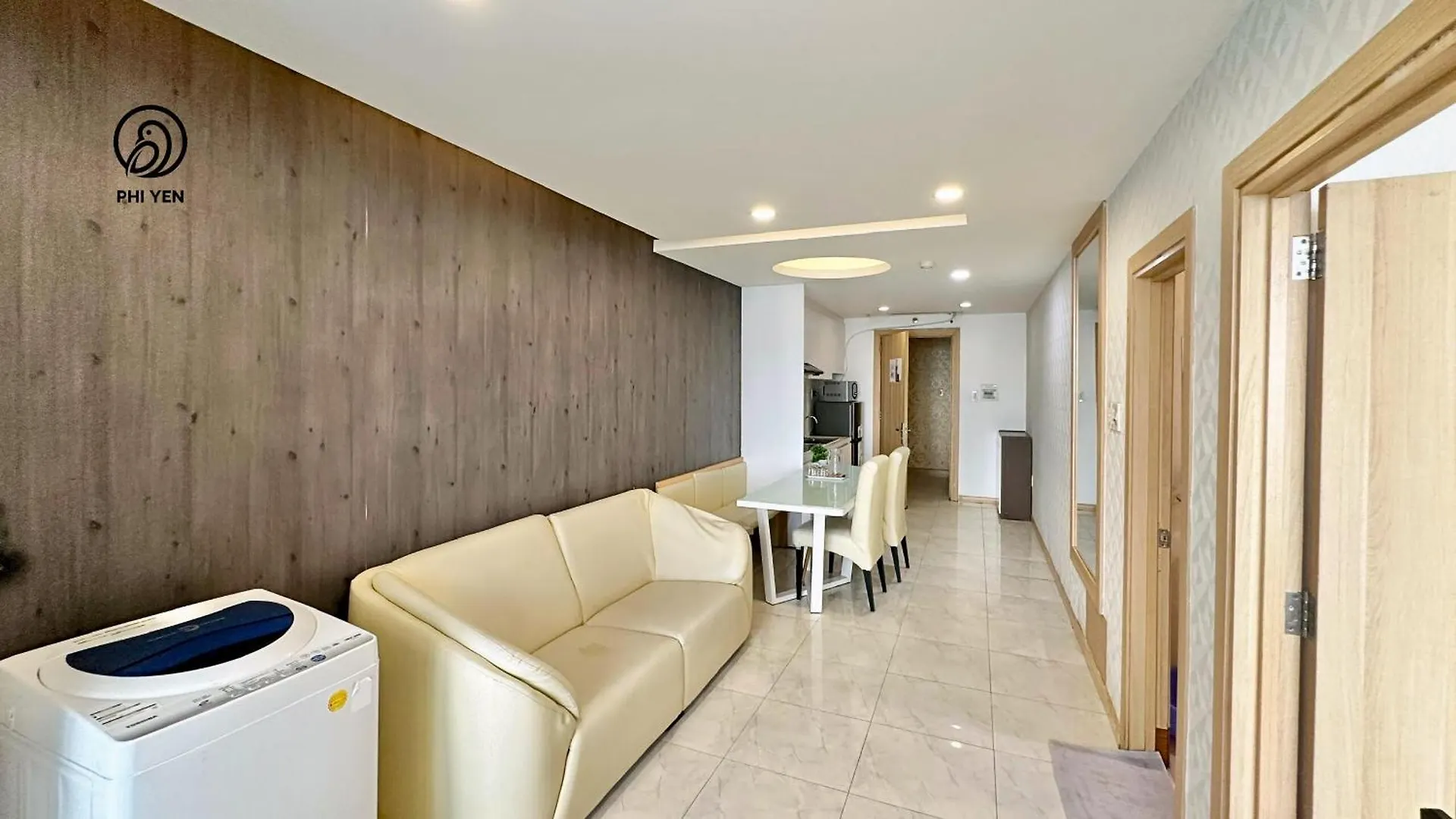 Phi Yen 60 Tran Phu Apartment 나트랑