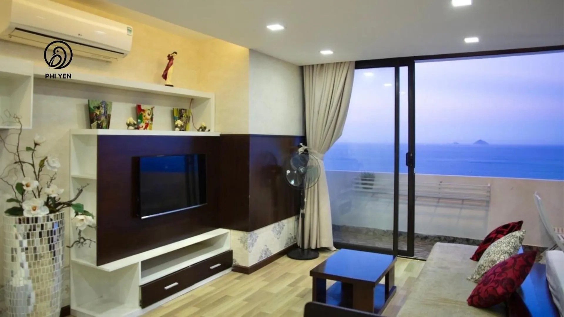 Phi Yen 60 Tran Phu Apartment 나트랑 0*,  베트남