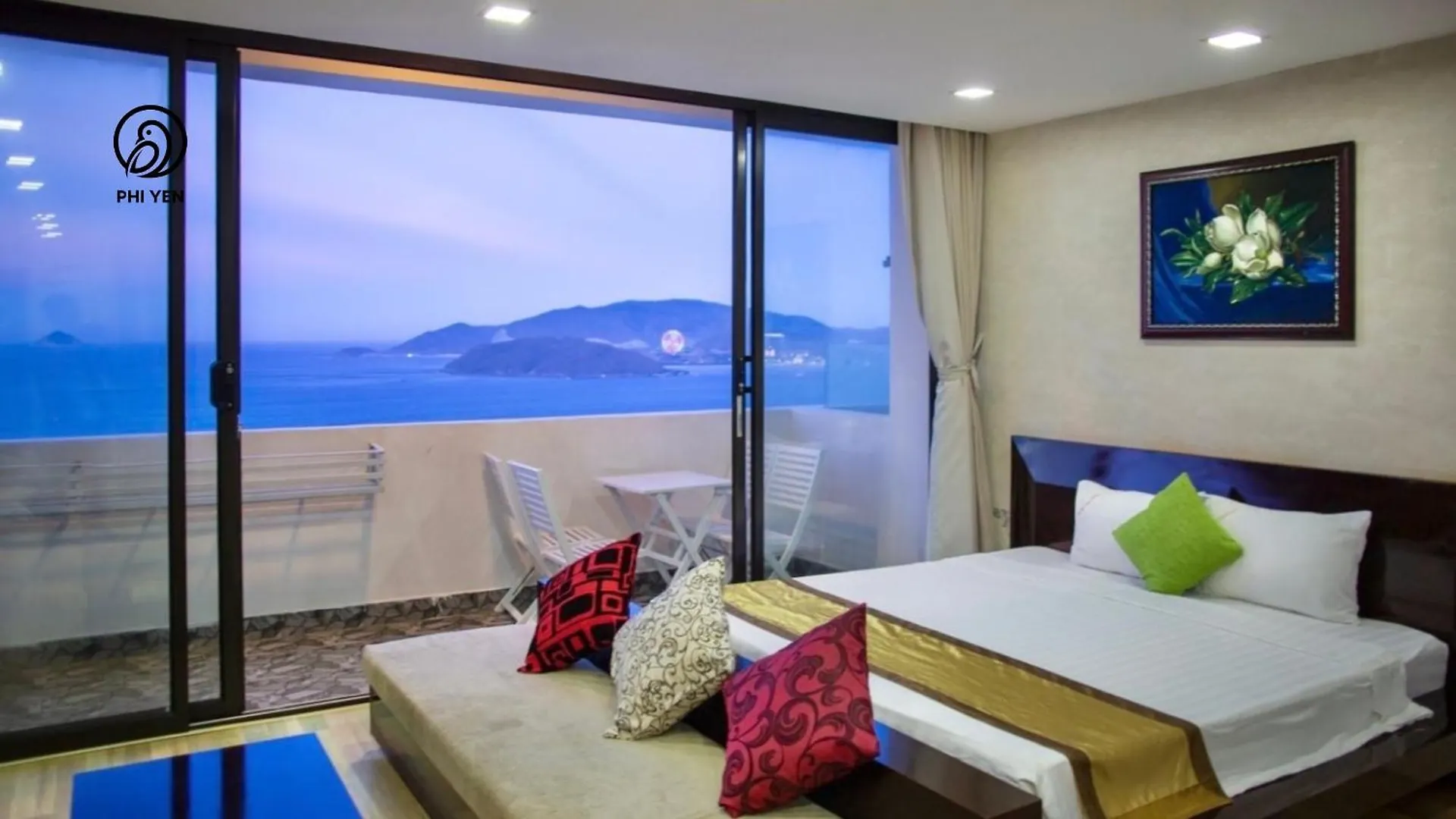 Phi Yen 60 Tran Phu Apartment 나트랑 0*,
